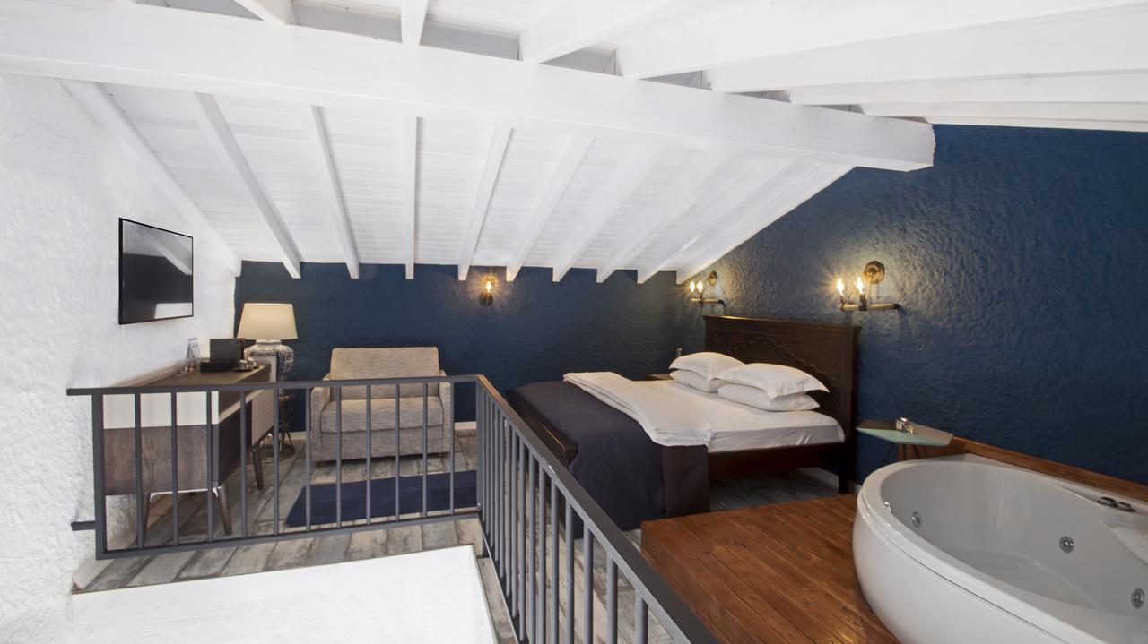 The Six Alacati Hotel Εξωτερικό φωτογραφία